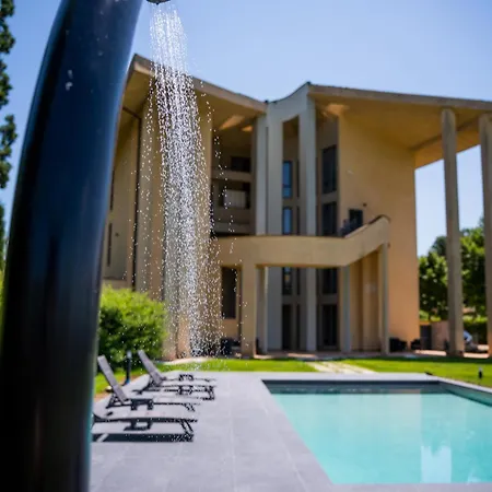 Le Colonne Bed & Breakfast 3*